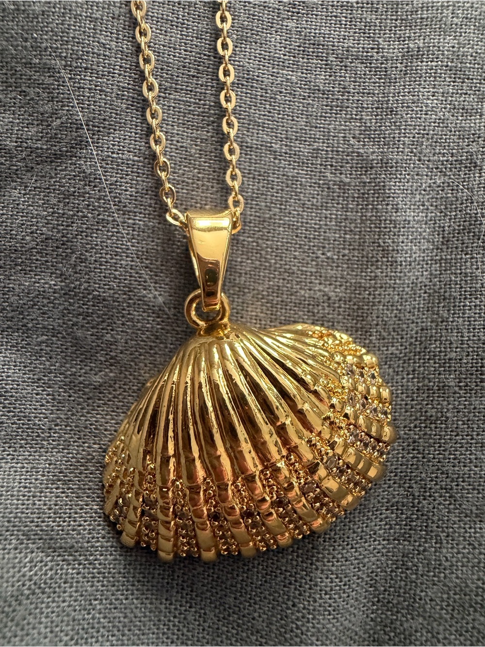 Gold Shell Pendant Necklace - Women Jewelry